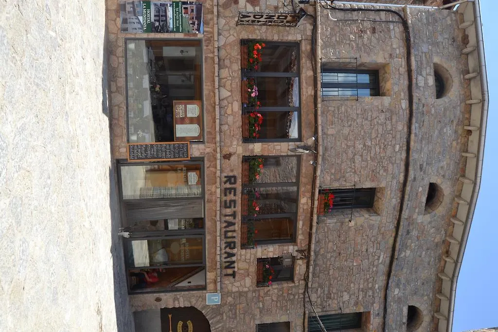 קסטלאר דה נוג Hostal La Muntanya 0*, קסטלאר דה נוג